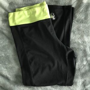 Black workout capri